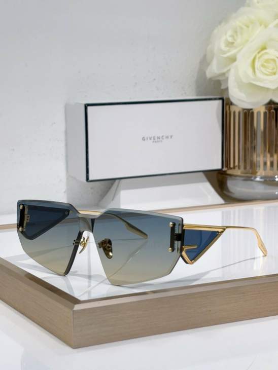 Picture of Givenchy Sunglasses _SKUfw69654487fw